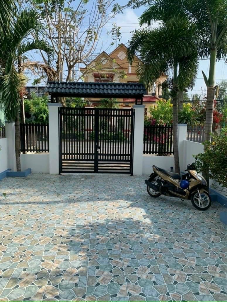 Bán nhà 1 trệt 2 lầu mt huyện 21 Phước Tuy giá rẻ đầu tư mua bội thu lợi nhuận 2