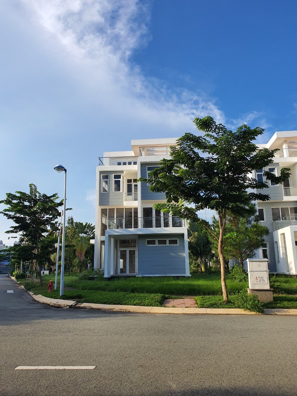 Cần bán Biệt thự đường Bưng Ông Thoàn, Phường Phú Hữu, Diện tích 160m², Giá 160 Tỷ 5