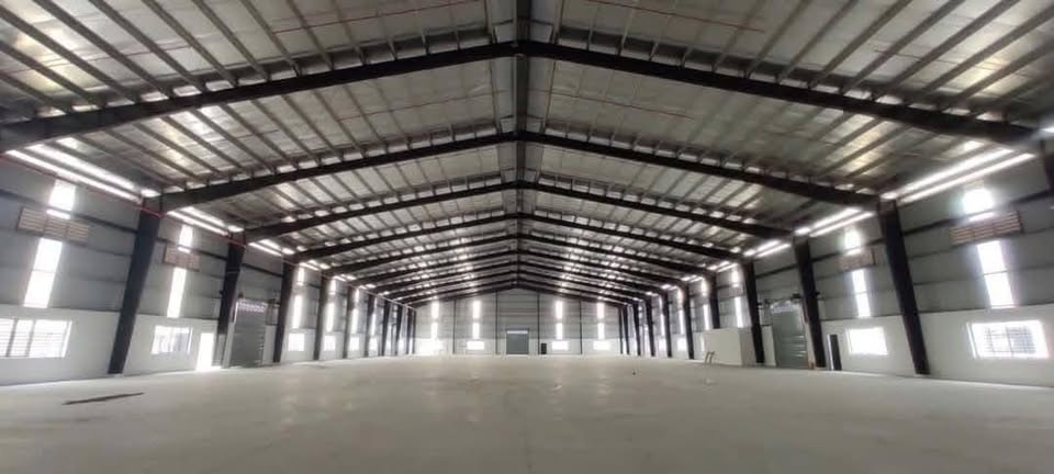 Nhà xưởng tổng dt 19.170m2 khu công nghiệp Nhựt Chánh, Bến Lức, Long An giá 120 tỷ