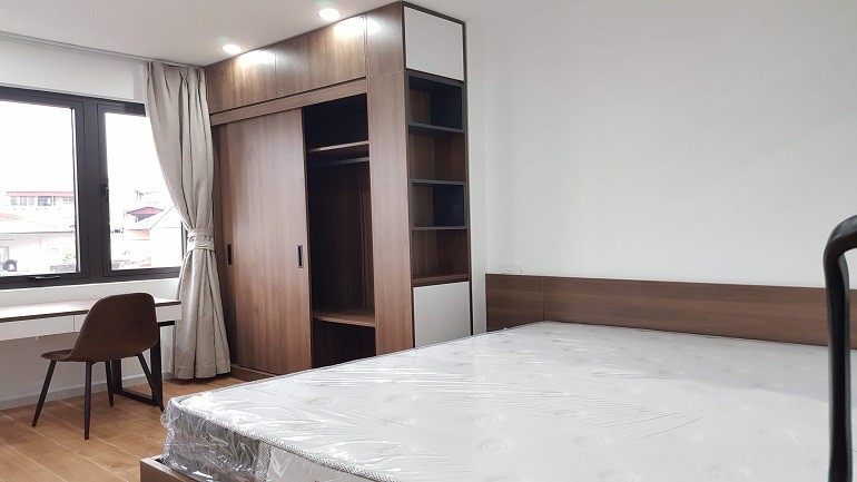 Cho thuê căn hộ 1PN, 40m2, Võng Thị, Tây Hồ, đủ đồ hiện đại, thoáng 7