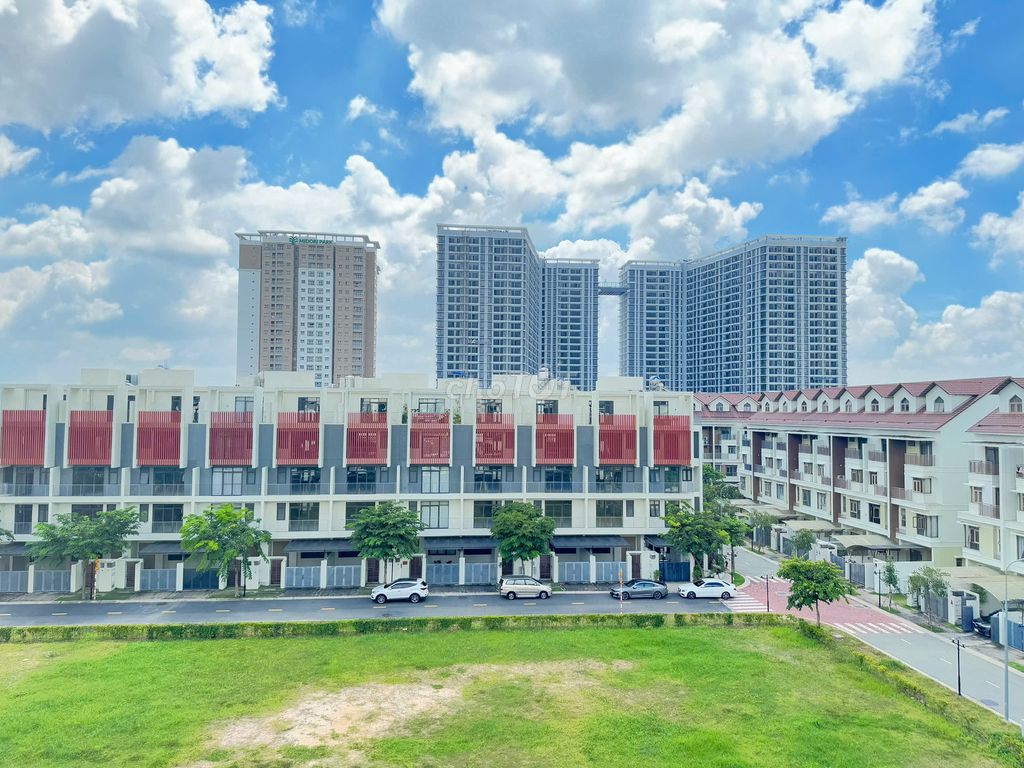 Cần bán Nhà mặt tiền dự án Midori Park, Diện tích 114m², Giá 9764 Triệu