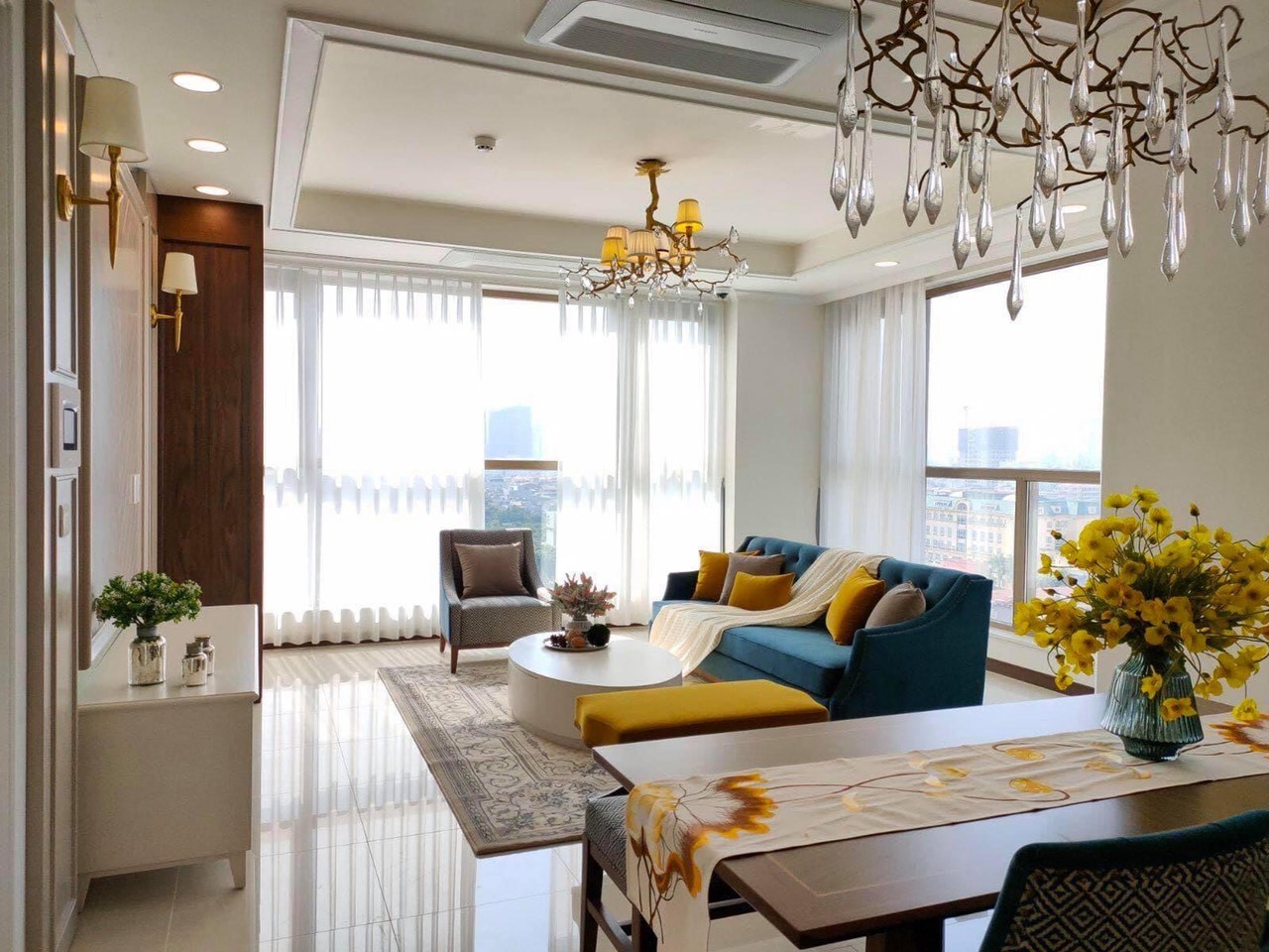 Cho thuê Căn hộ chung cư dự án Sun Grand City, Diện tích 105m², Giá Thương lượng 3