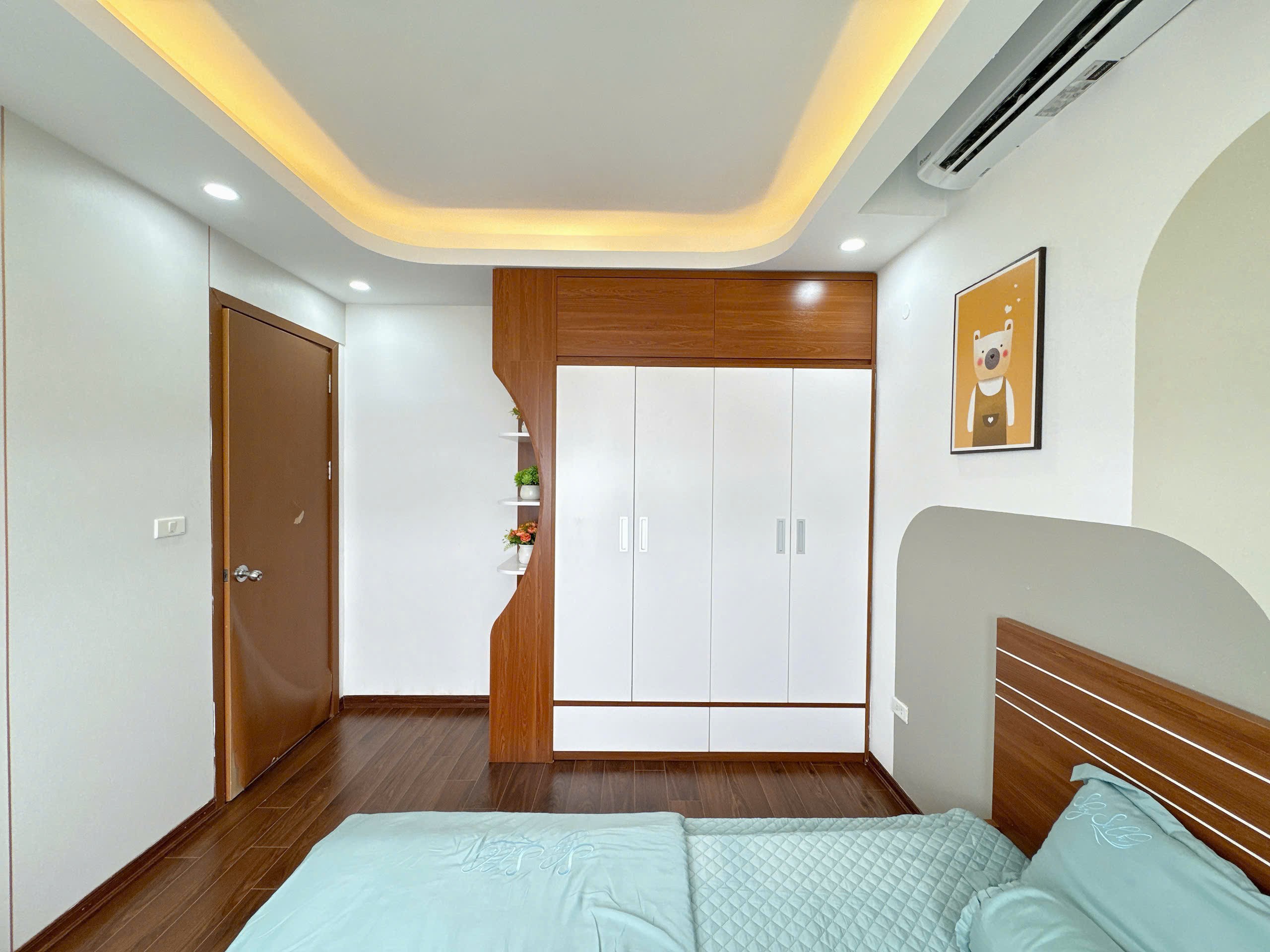 Cần bán căn hộ góc tầng cao, full nội thất đồng bộ tạitòa HH03 KDT Thanh Hà Cienco 5 3