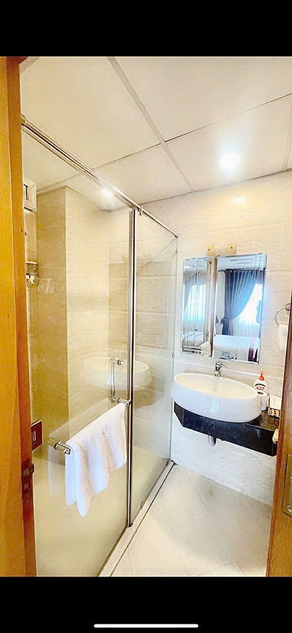 Cho thuê Nhà mặt tiền Phường Linh Chiểu, Thủ Đức, Diện tích 160m², Giá 160 Triệu/tháng 8