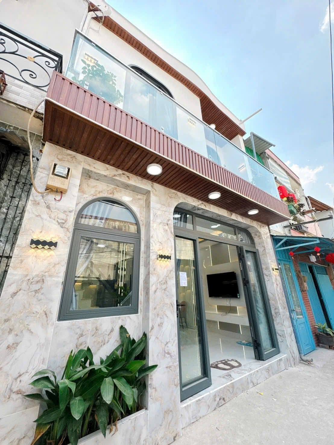 TUYỆT PHẨM NHÀ PHỐ Q7: 60M2, 2 TẦNG, SỔ ĐỎ CHÍNH CHỦ, GIÁ HỜI CHỈ 4.2 TỶ, ĐƯỜNG HUỲNH TẤN PHÁT