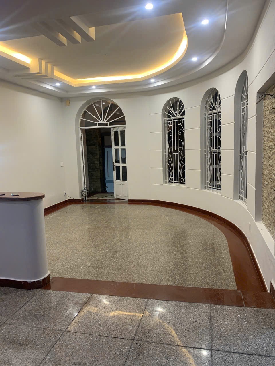 BIỆT THỰ MỚI KHU BÊN SÔNG GIGAMALL CHO THUÊ TRỆT 2 LẦU 6PN VIEW SÔNG THOÁNG MÁT