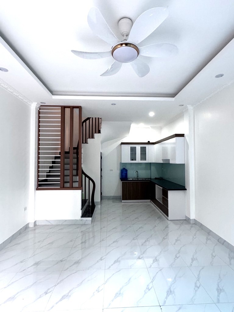 BÁN NHÀ THƯỢNG CÁT BẮC TỪ LIÊM  NHÀ 5 TẦNG XÂY MỚI  37M²  HƠN 5 TỶ