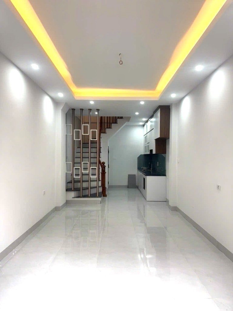 NHÀ 5 TẦNG XÂY MỚI LIÊN MẠC – THƯỢNG CÁT, BẮC TỪ LIÊM  2 THOÁNG TRƯỚC SAU  CÁCH Ô TÔ TRÁNH 10M