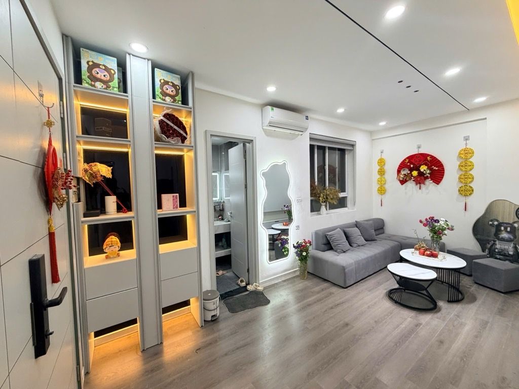 Bán căn hộ đẹp tòa CT1 B2  Tp Giao Lưu căn góc 54m2 2N1VS giá 4,89 tỷ