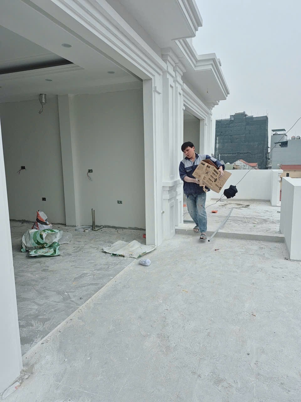 DÀNH CHO BẠN! Hơn 3.4 tỷ lõi Đống Đa, căn góc 4 tầng, thanh khoản tốt.