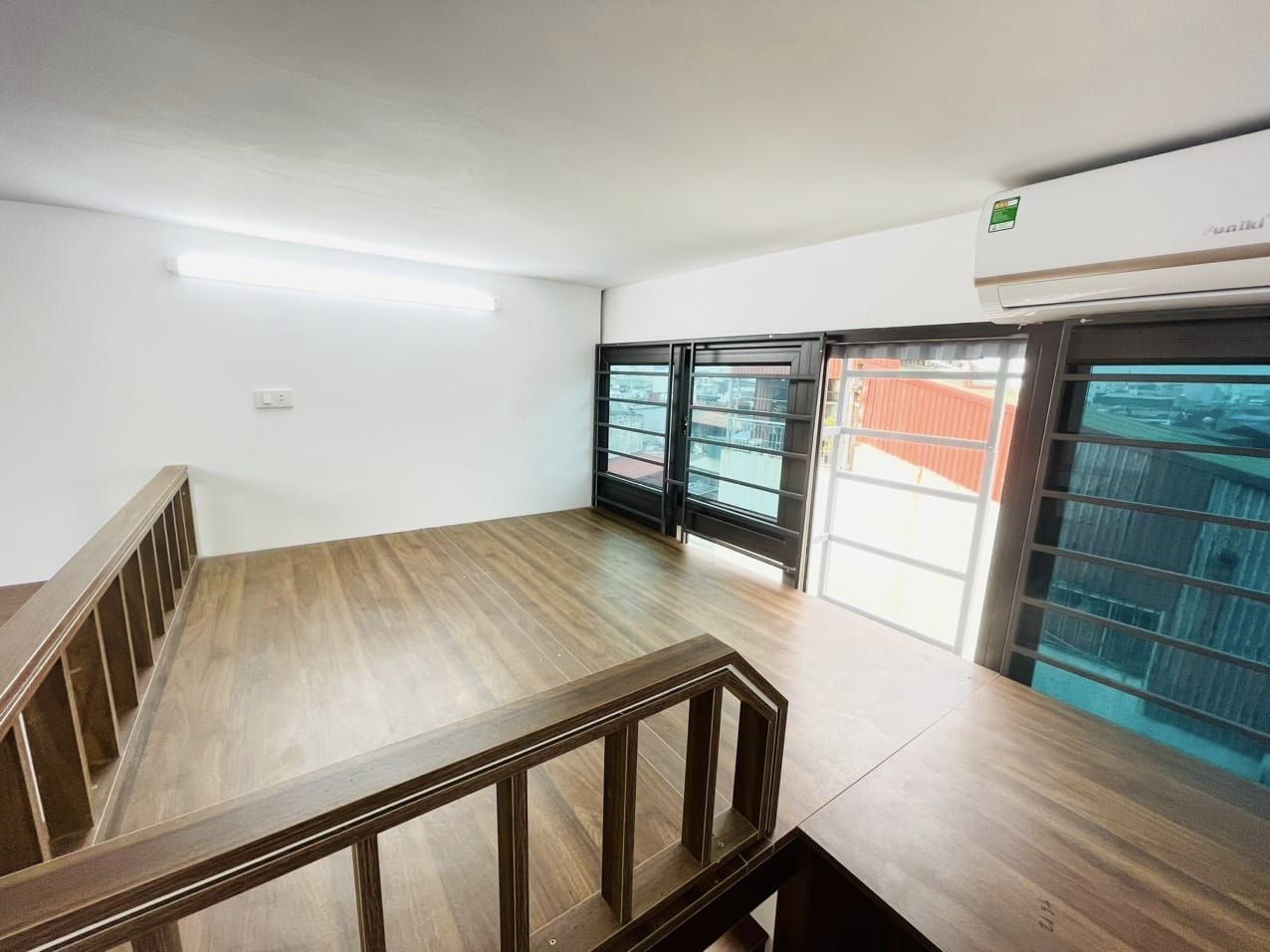 BÁN TÒA CHDV LƯƠNG THẾ VINH 130M3 8T 40PKK DOANH THU 2 TỶ/NĂM GIÁ 30 TỶ. LH 0379283456 5