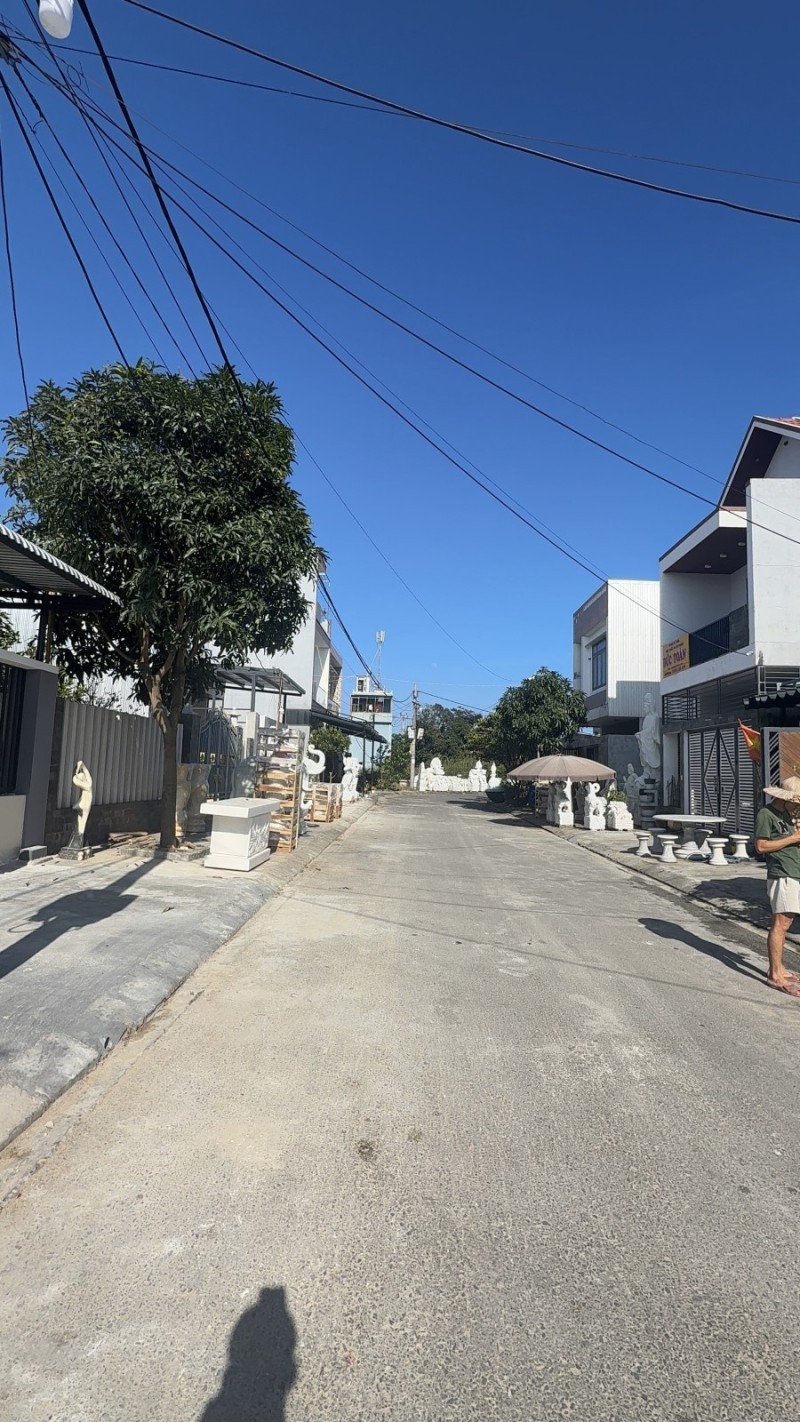 CHỈ 4.X (đ) - ĐẤT 100m²- SONG SONG NGUYỄN THỨC ĐƯỜNG – GẦN BIỂN NON NƯỚC, TÂN TRÀ.