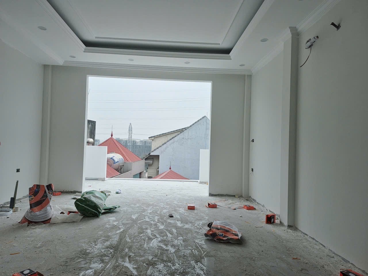 TÌM NHÀ RẺ ĐẸP? Đống Đa 4 tầng, căn góc hơn 3.4 tỷ, xem ngay kẻo lỡ. 2