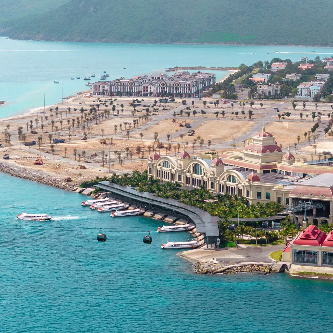 CÒN XÓT LẠI CĂN LIỀN KỀ 4 TẦNG, GIÁ HƠN 10 TỶ TẠI VINHOMES PEARL BAY NHA TRANG 4