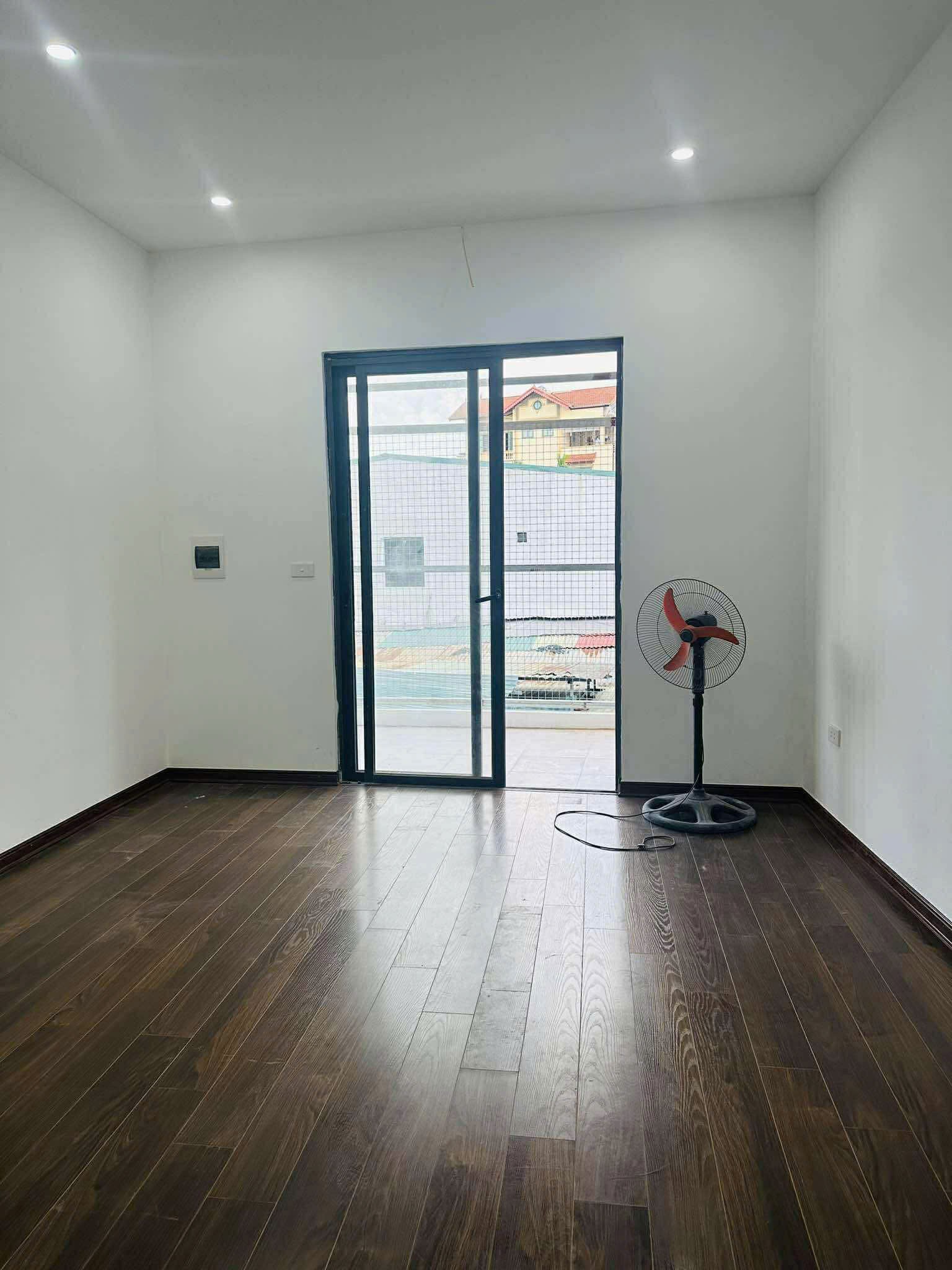 1.9 TỶ ĐỐNG ĐA! Lô góc 13m² x 4 tầng, nhà nhỏ 280tr/m² hiếm có. 2