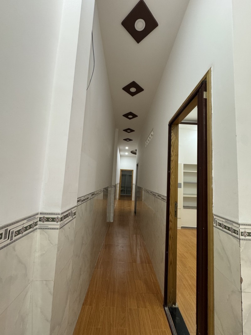 Bán nhà hẻm đường số 9, Phường Trường Thọ, Thủ Đức, TP HCM. DT 80m2, cấp 4,  giá 5,05  tỷ. 3