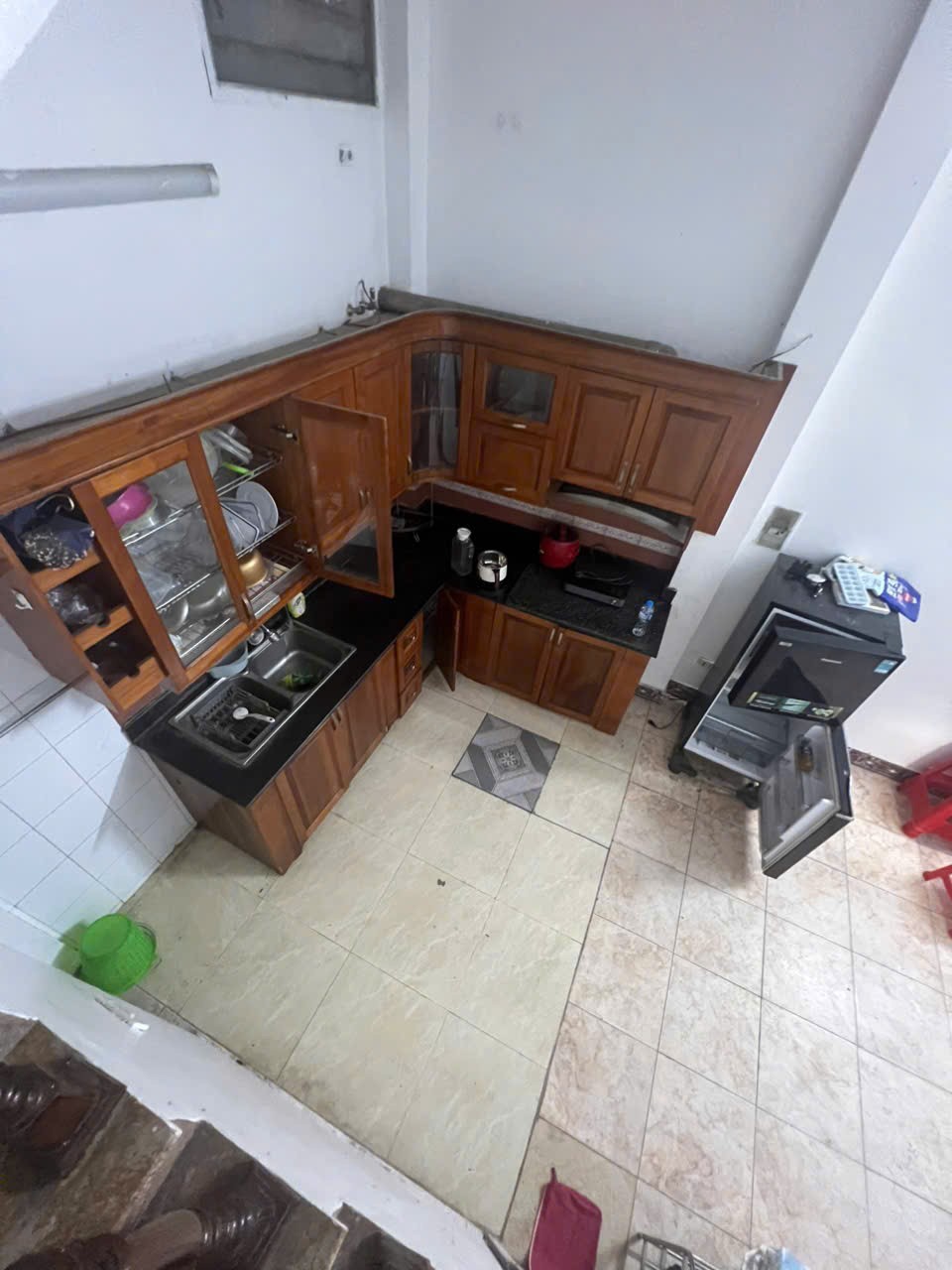Cho thuê nhà ngõ 718 đường Láng - Đống Đa 35m x 5T giá 13.5 triệu 20M RA Ô TÔ