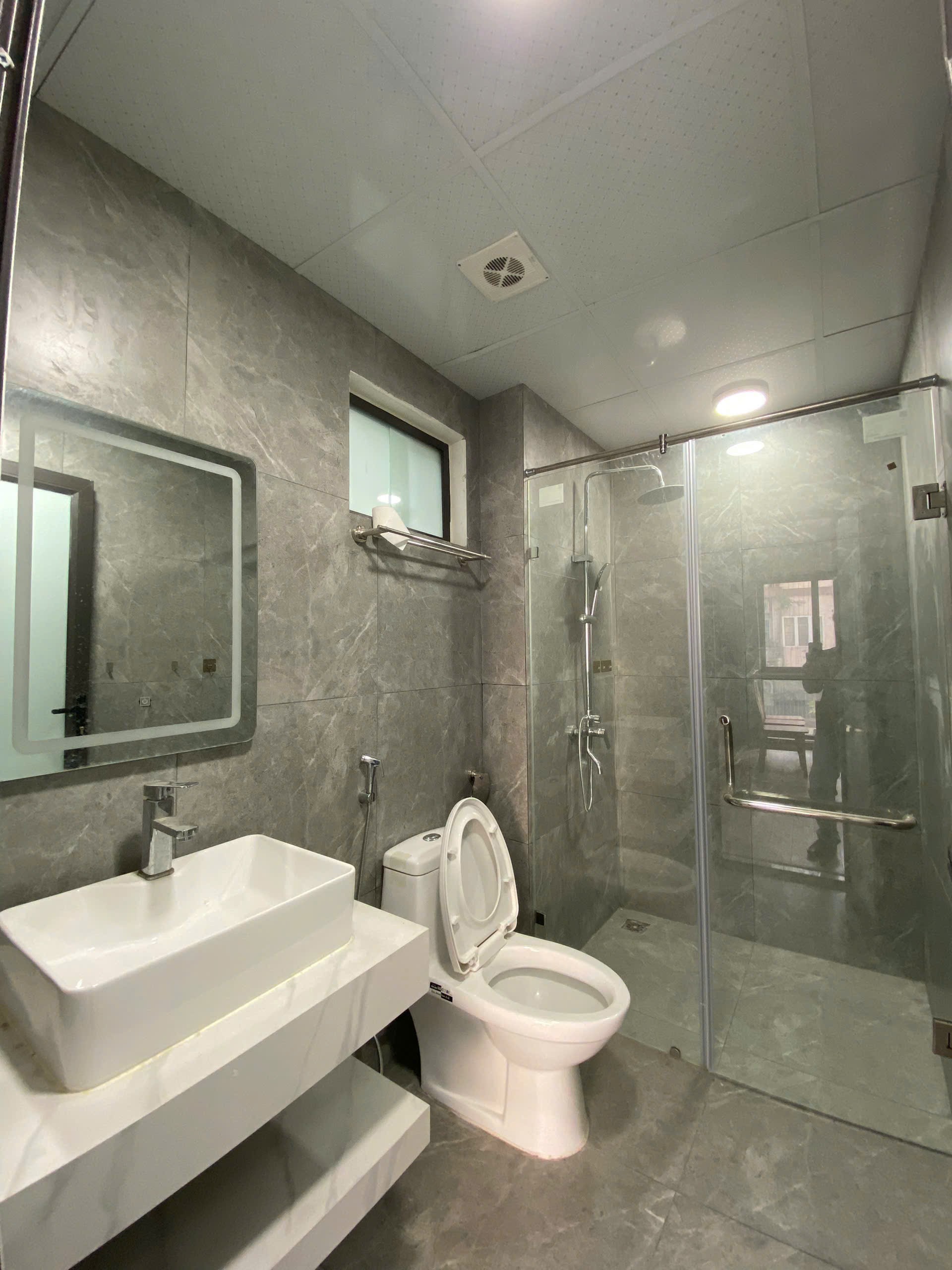 Cho thuê nhà nguyên căn sạch đẹp ở Mỹ Đình - Nam Từ Liêm 31m x 5T giá 13 triệu 5