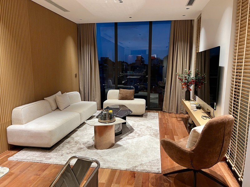 Hàng Hiếm! Chỉ 1 Căn Duy Nhất Mặt Hồ Ngọc Lâm: 48,2m2 xây 52,5m2, 8 tầng thang máy, full nội thất