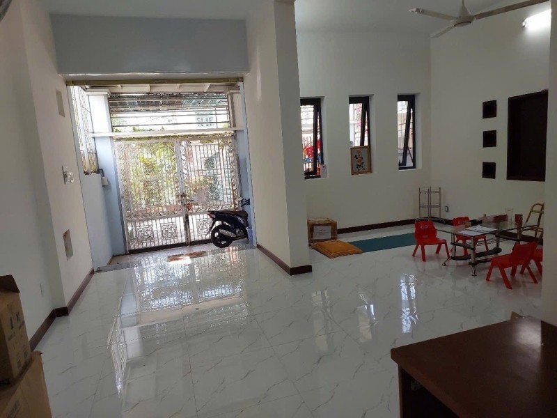 Bán nhà mặt phố đường số 27, Hiệp Bình Chánh, Thủ Đức, TP HCM. DT 100m2, 3 tầng. Giá 11.6 tỷ, SHR