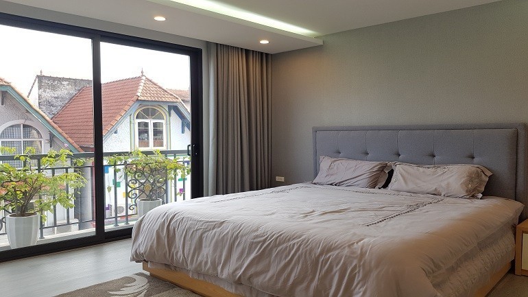 Cho thuê Căn hộ chung cư đường Tô Ngọc Vân, Phường Quảng An, 100m², Giá 19 Triệu/tháng 7