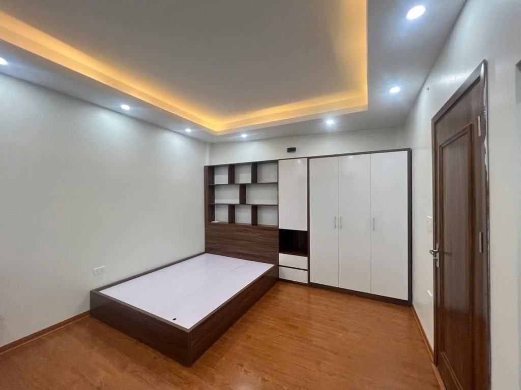 Bán nhà Liên Mạc Bắc Từ Liêm 5 tầng thang máy – full nội thất – gần Thượng Cát – giá hơn 6 tỷ 3