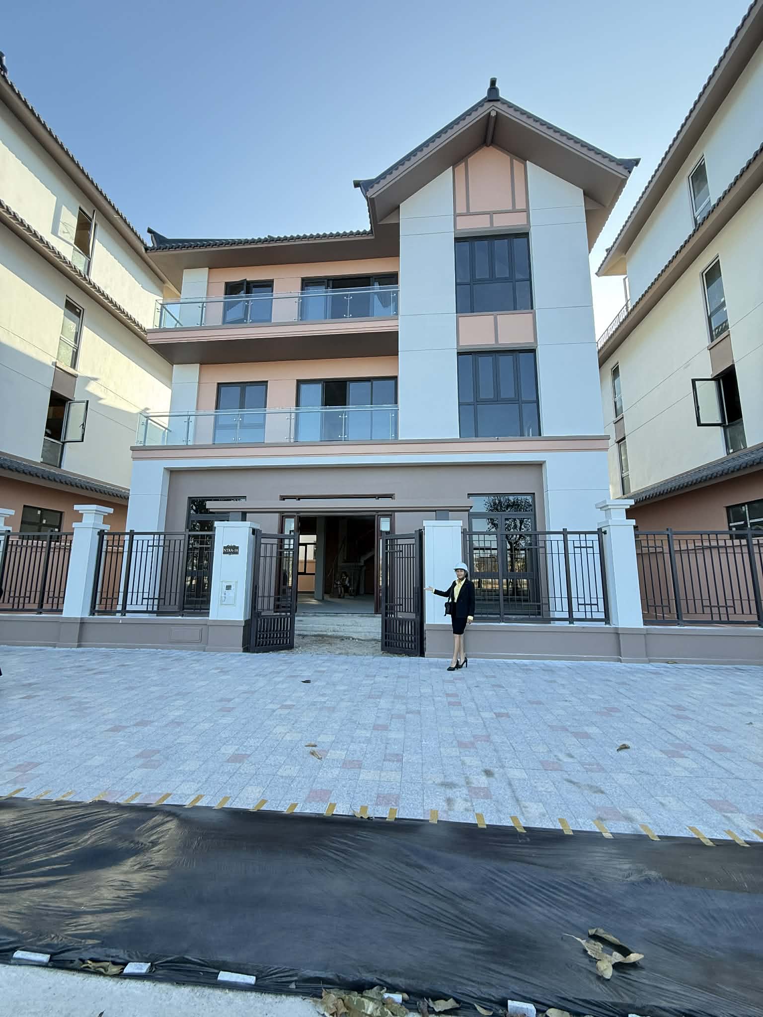 VINHOMES PEARL BAY - TOẠ ĐỘ TRUNG TÂM, XỨNG TẦM KẾT NỐI, GIÁ CHỈ HƠN 10 TỶ/CĂN 5