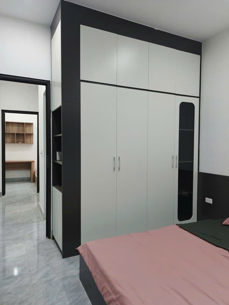 Cần bán Nhà mặt tiền đường Tam Trinh, Phường Mai Động, Diện tích 40m², Giá 9.3 Tỷ 3