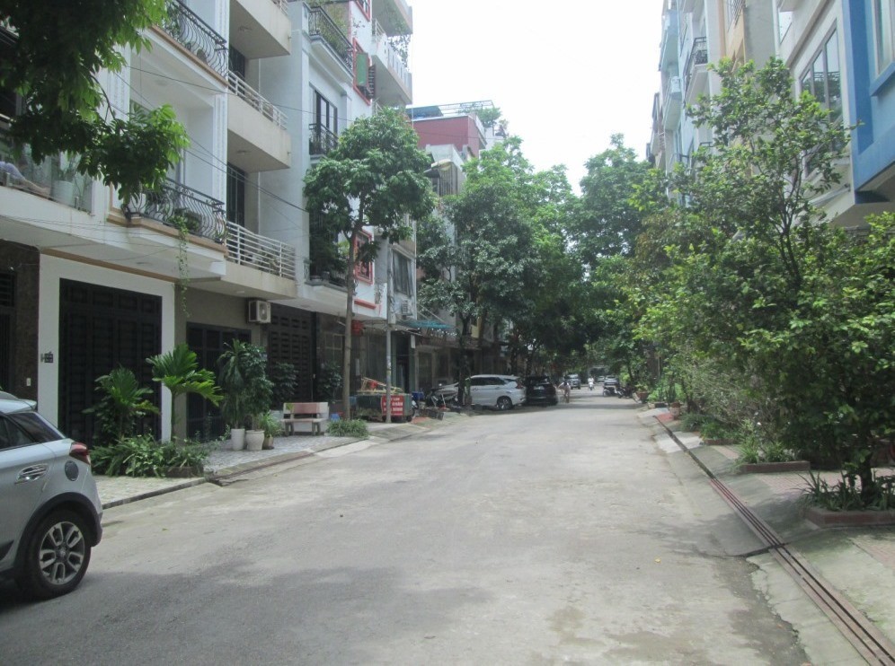 Chú Hải bán đất DV Xa La gần chợ Xa La ô tô tránh 50m2 chỉ 13.x tỷ. LH 0989626116 2