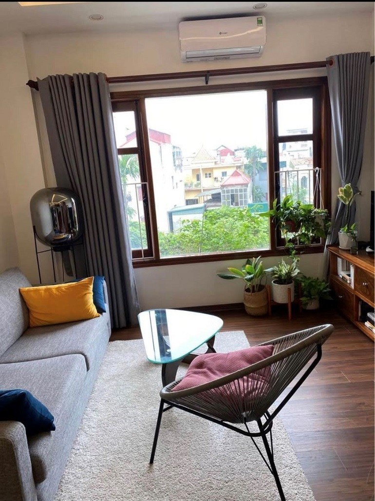 Cho thuê Căn hộ chung cư đường Tứ Liên, Phường Tứ Liên, Diện tích 50m², Giá 11 Triệu/tháng