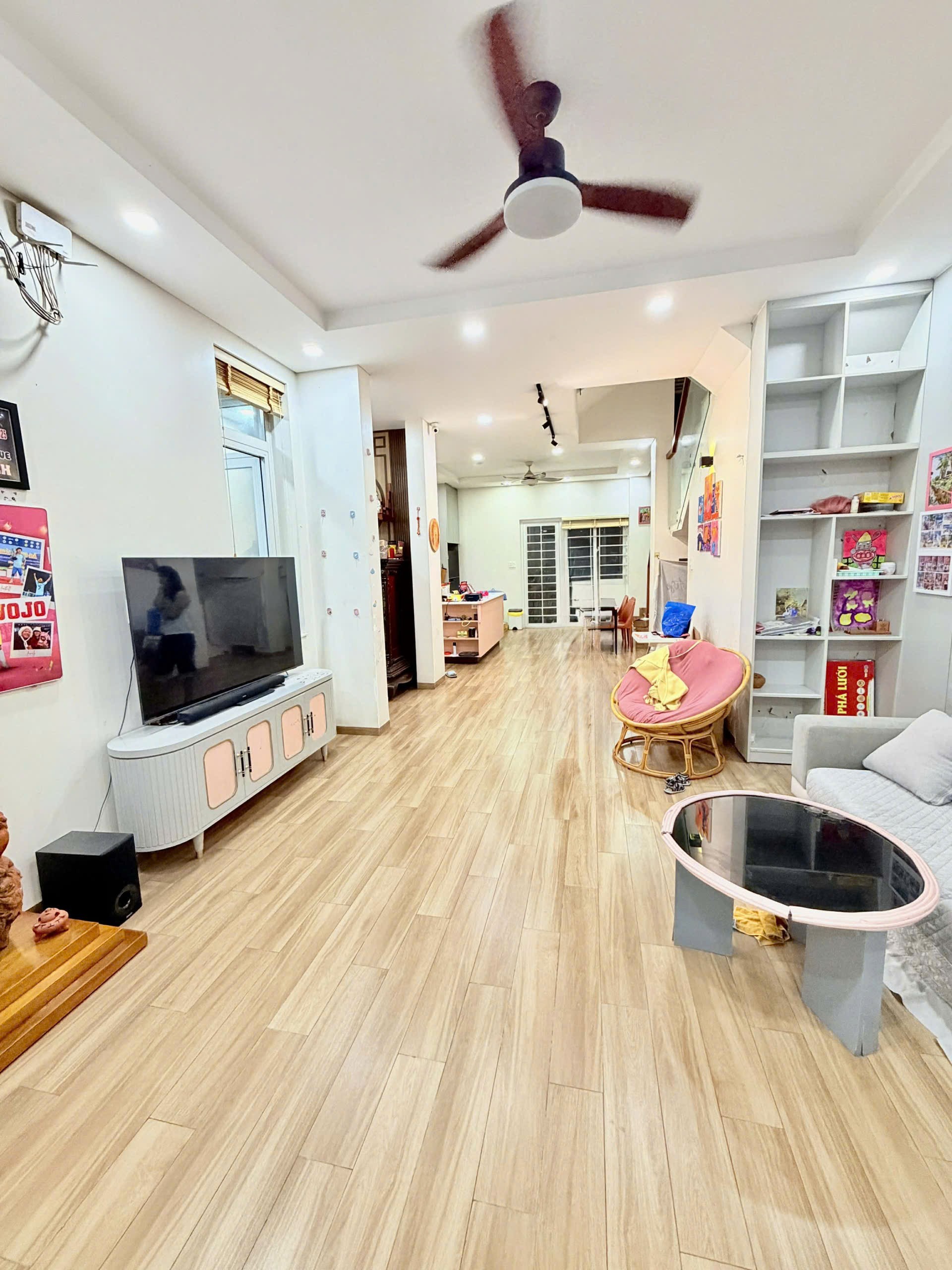 NHÀ ĐẸP BẠCH ĐẰNG HXH TRÁNH - 110m2 (6.1×18) GẦN CV GIA ĐỊNH 4
