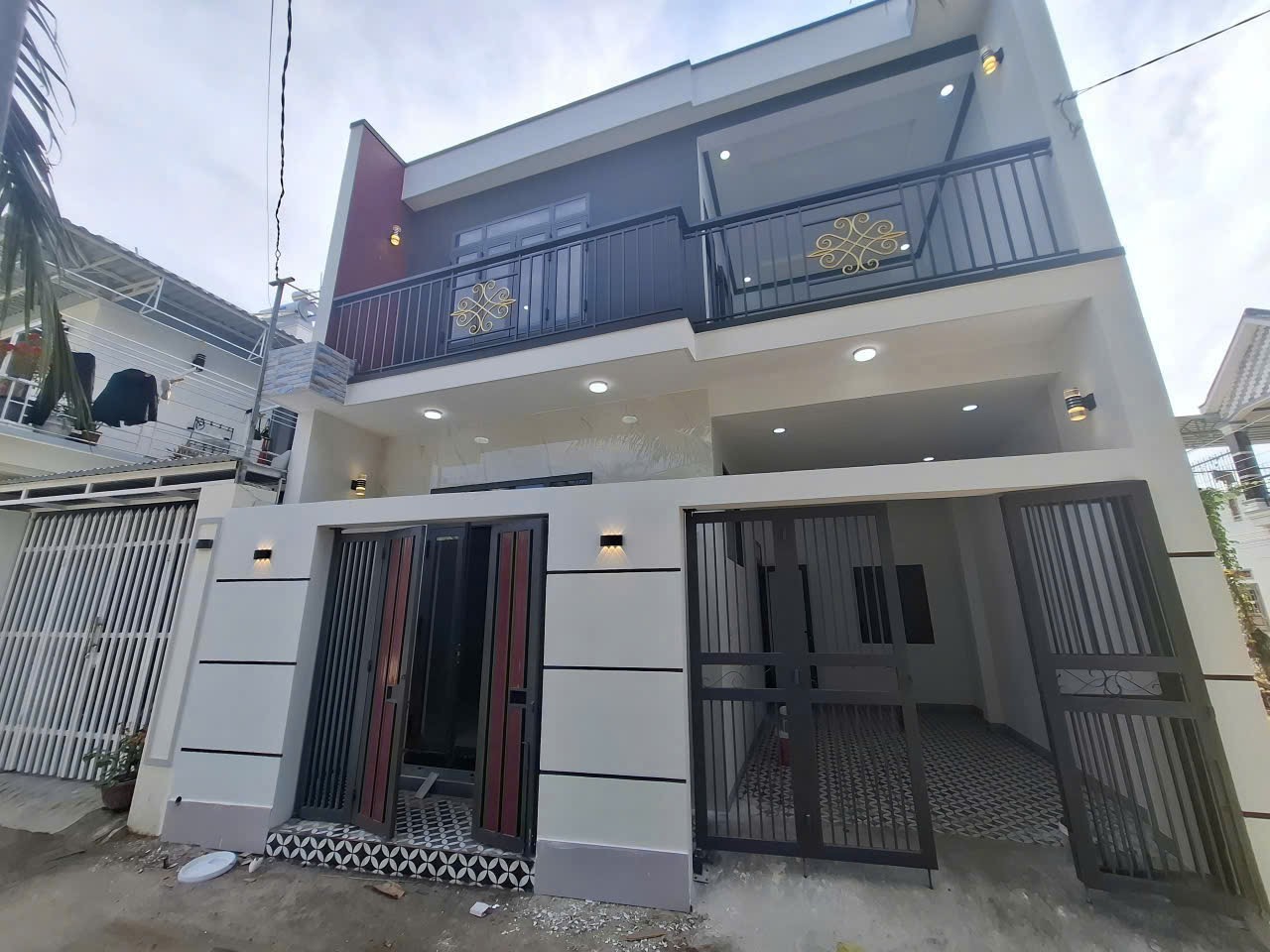 Bán nhà Diên Lạc 2 tầng mới xây full thổ cư hẻm đường Tư Văn sát bên Tỉnh Lộ 2