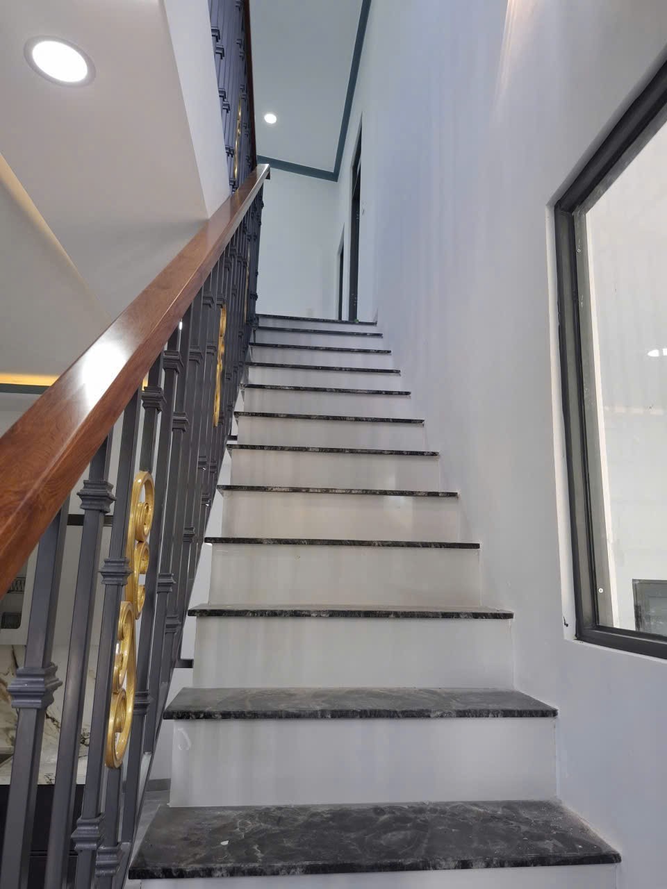 Bán nhà Diên Lạc 2 tầng mới xây full thổ cư hẻm đường Tư Văn sát bên Tỉnh Lộ 2 7