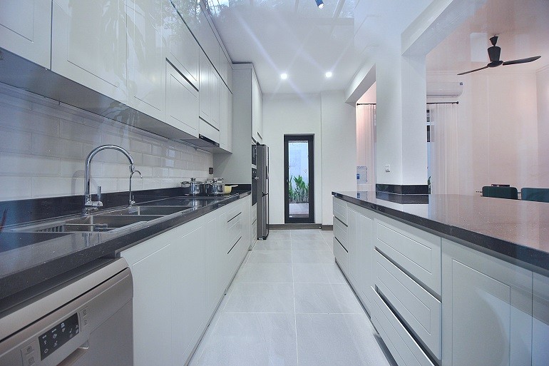 Cho thuê Biệt thự đường Tây Hồ, Phường Quảng An, Diện tích 450m², Giá 78 Triệu/tháng 7