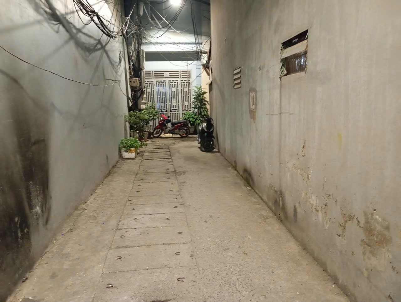 Chị Liên cần tiền bán Gấp đất ngõ 2 Quang Trung gần ô tô tránh 42m2 chỉ 6.x tỷ. LH 0989626116 3
