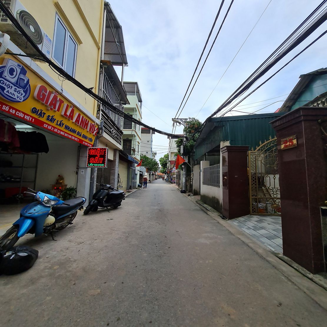 Bán đất Đặng Xá, Gia Lâm, Hà Nội. 50m2 mt 4m, ngõ rộng ô tô đậu gần. 3 tỷ x. Lh 0989894845 Tôi có l 3