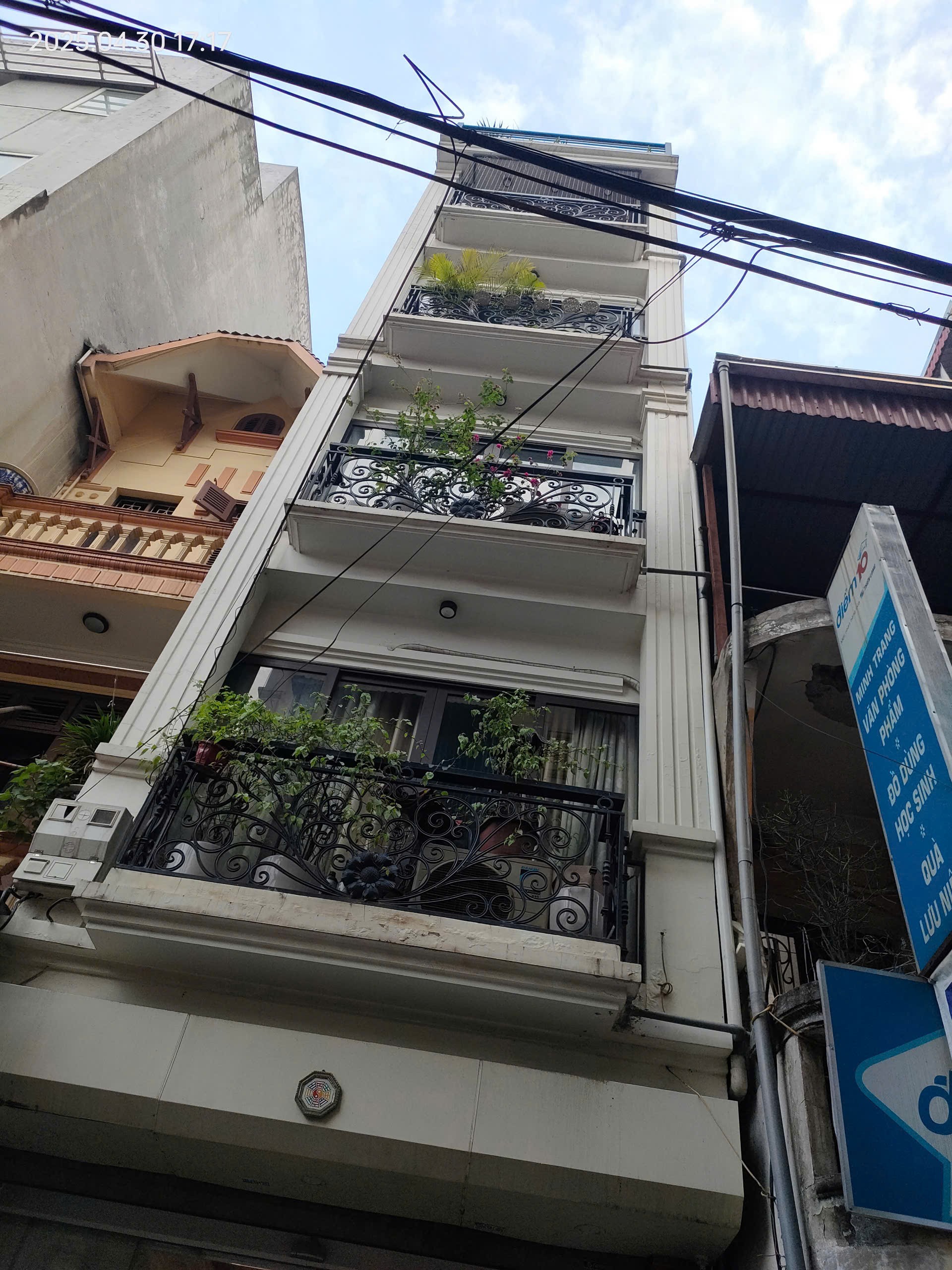 Bán gấp giá rẻ Minh Khai 42m/52m, 6 tầng, mặt tiền 1.4m/4.6m, 12.9 tỷ. 3