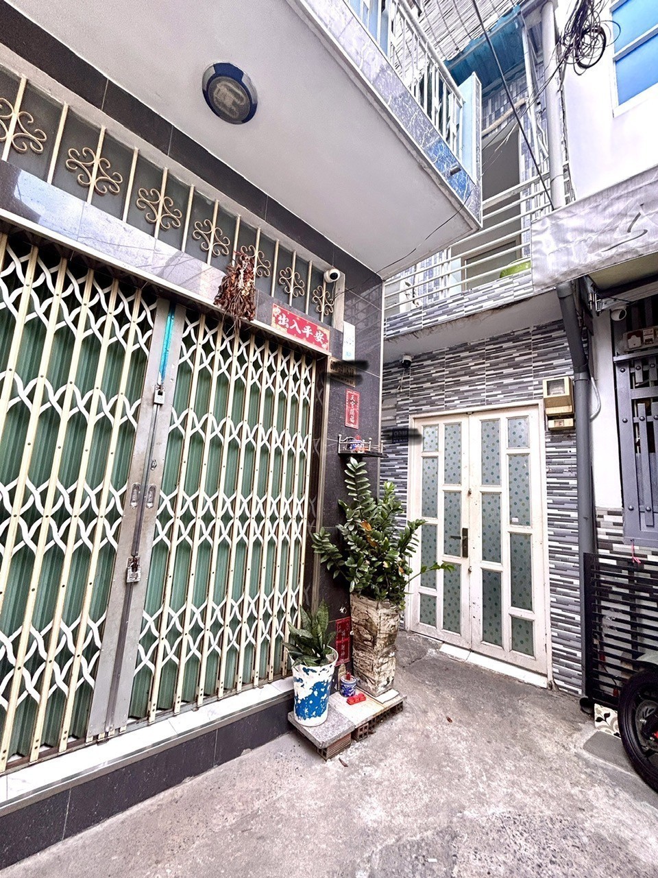 BÁN NHANH NHÀ Đ.ĐOÀN VĂN BƠ- CHỈ 2.85T VỚI DT: 24.5M2- SỔ NỞ HẬU-KHÔNG QUY HOẠCH- TƯƠNG LAI RA MẶT