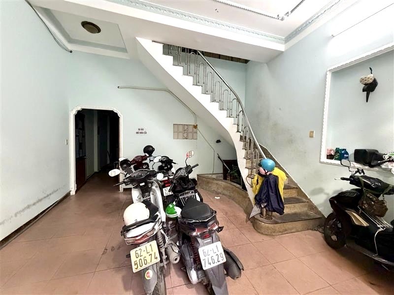 BÁN NHANH NHÀ 99.8 M2 Đ.TÔN ĐẢN- NGANG 5.2M NỞ HẬU 5.6M- CHỈ 9 ĐÔNG 9- GẦN KHU ẪM THỰC VÍNH KHÁNH 5