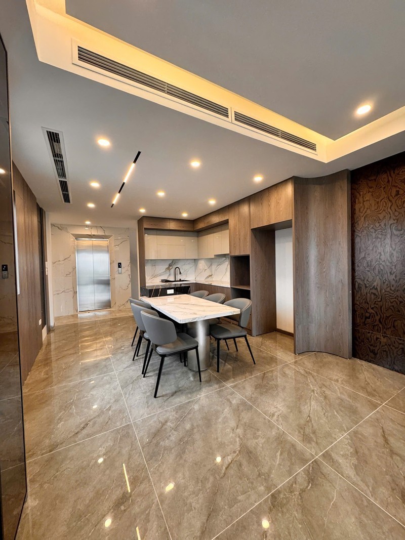 Bán Nhà Phố Hoa Lâm, Việt Hưng – 55,5m2 Nở Hậu – 7 Tầng Kinh Doanh Văn Phòng – Thang Máy 630kg – Sổ 7