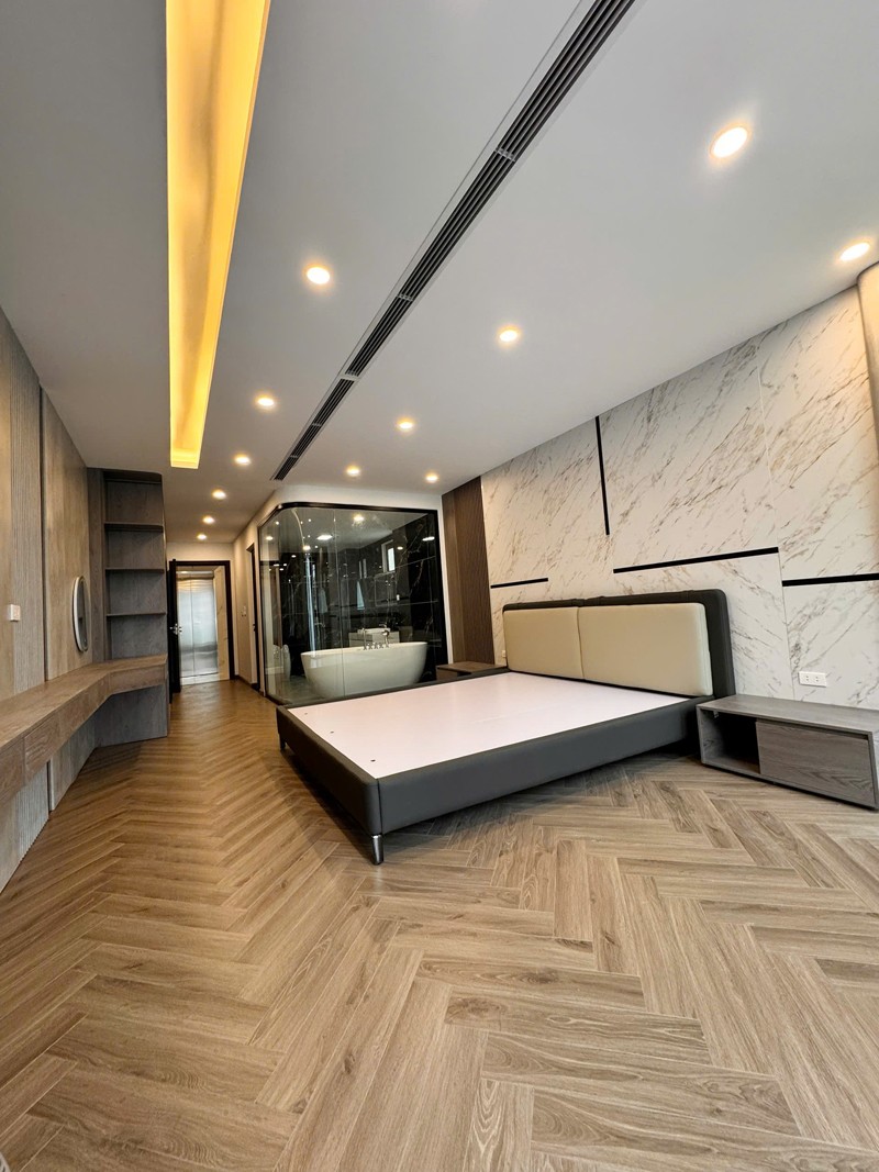Bán Nhà Phố Hoa Lâm, Việt Hưng – 55,5m2 Nở Hậu – 7 Tầng Kinh Doanh Văn Phòng – Thang Máy 630kg – Sổ 8
