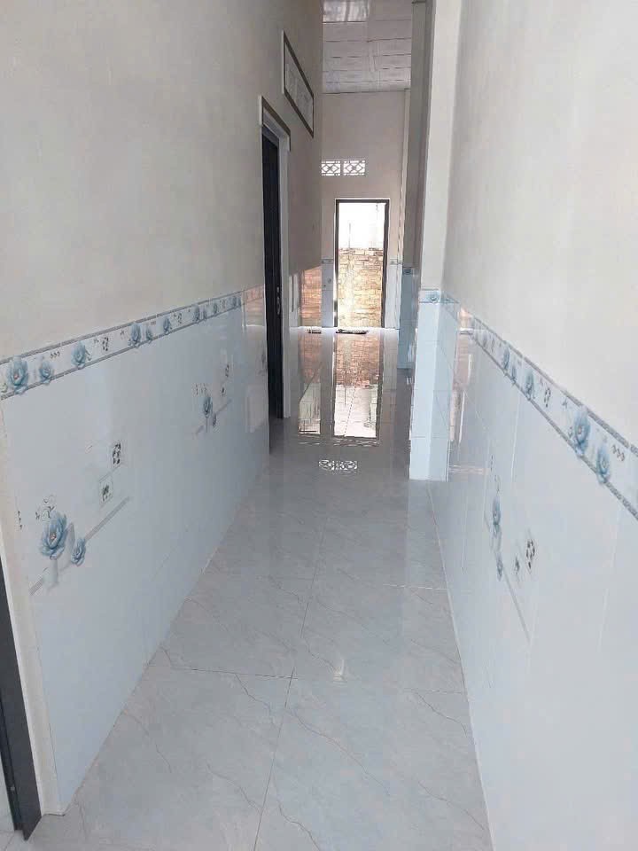 Bán nhà cấp 4 mới xây ở ấp Cây Sộp , xã Tân An Hội dt 160m2 full thổ ,2 pn , 2wc giá 2,95 tỷ 2