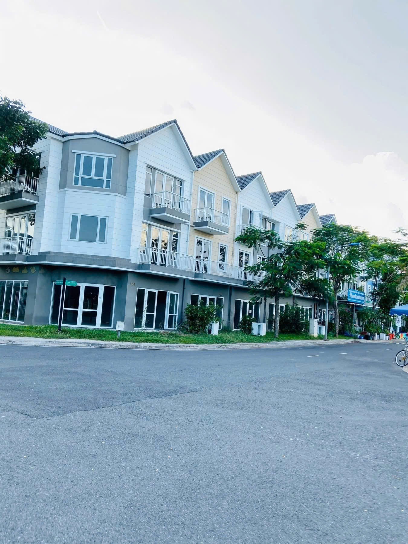 Cần bán Nhà mặt tiền Quận 9, Hồ Chí Minh, Diện tích 149m², Giá 23 Tỷ 3