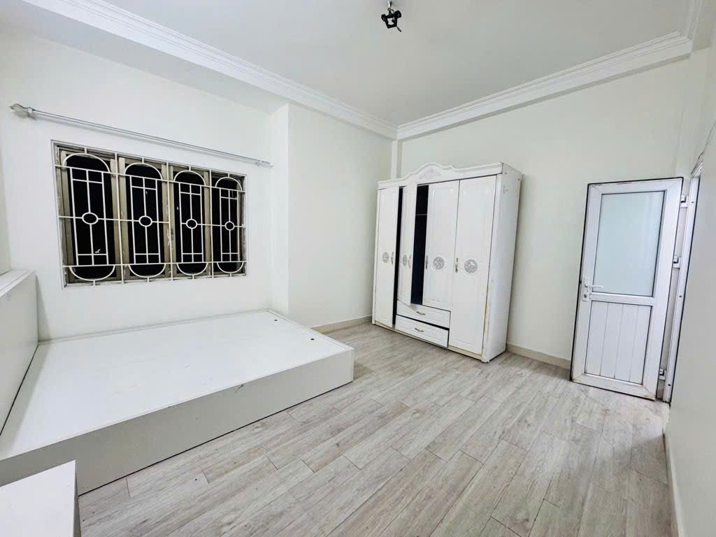 Giá hiếm, oto đỗ cổng, vị trí đẹp 4