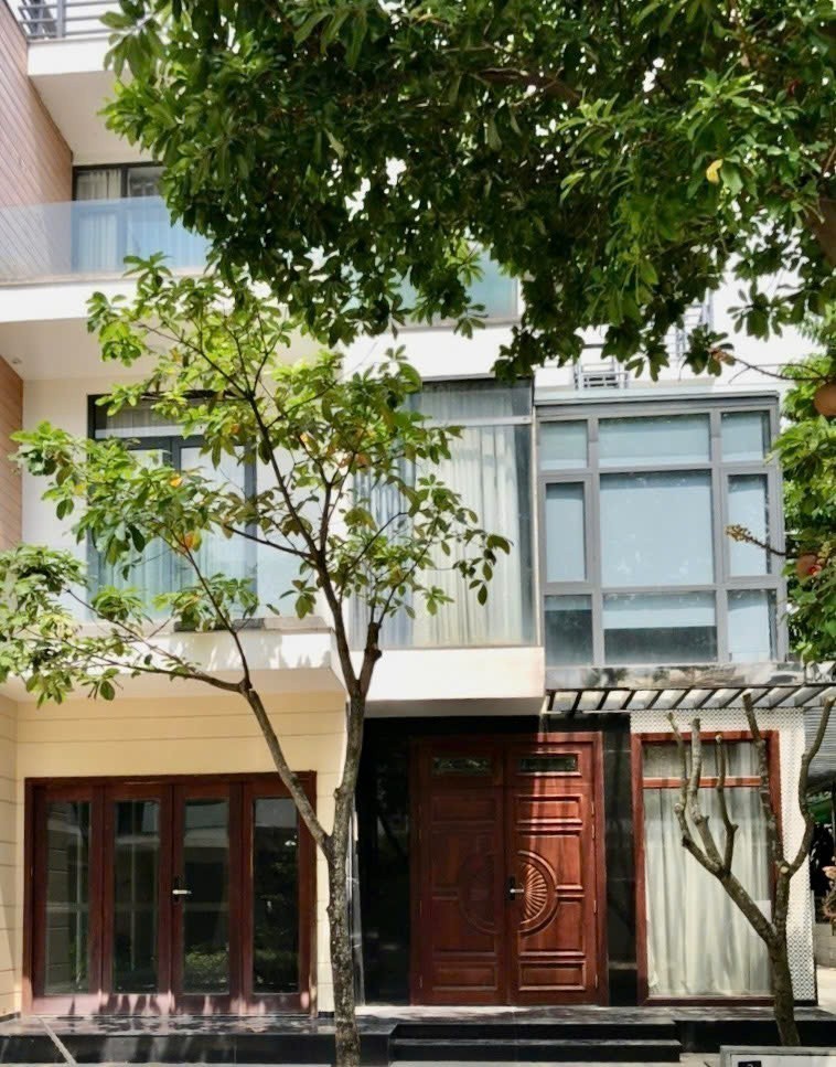Cho thuê Biệt thự Phường Phú Hữu, Quận 9, Diện tích 400m², Giá 35 Triệu/tháng