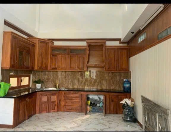 Bán biệt thự đẹp // tỉnh lộ 8 , xã Hòa Phú dt 208m2 full thổ , 1 lầu 3pn , 4wc giá giảm còn 5 tỷ 7