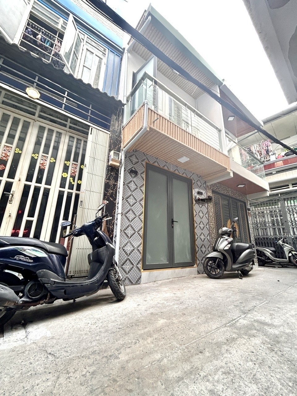 SIÊU PHẨM NHÀ MỚI- CHỈ 2 .65T- Đ.ĐOÀN VĂN BƠ- GẦN CHỢ 200 Đ.XÓM CHIẾU- HƯỚNG RA TÔN ĐẢN- VĨNH 2