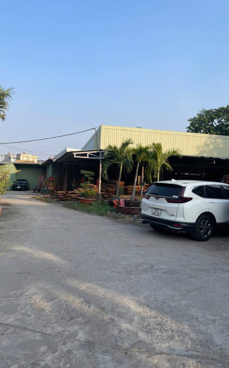 GIÁ THẤP HƠN ĐỊNH GIÁ NGÂN HÀNG 500 TRIỆU – KHO Q12 NGANG 10M CỰC HIẾM 4