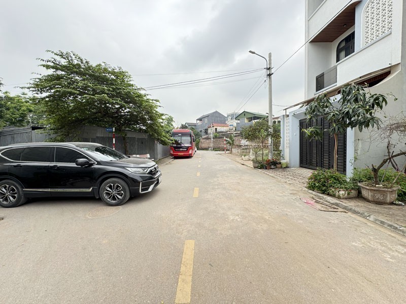 Bán đất đấu giá Đổng Xuyên 68,8m2 - Đường rộng thênh thang - Gần đường gom DT20 (Đê Vàng) 2