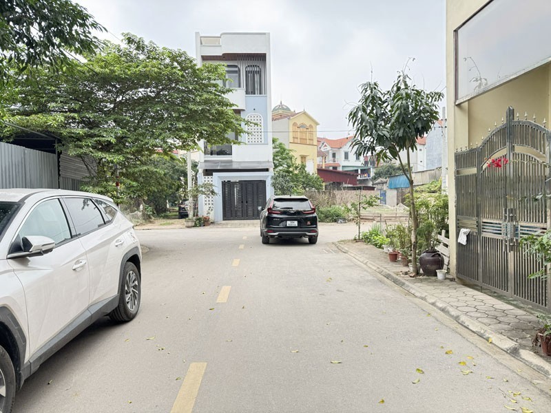 Bán đất đấu giá Đổng Xuyên 68,8m2 - Đường rộng thênh thang - Gần đường gom DT20 (Đê Vàng) 7